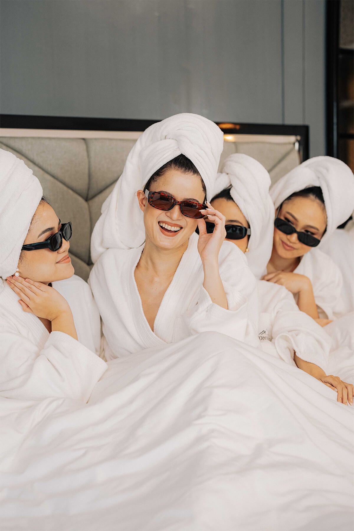 Mike & Axie Mike & Axie